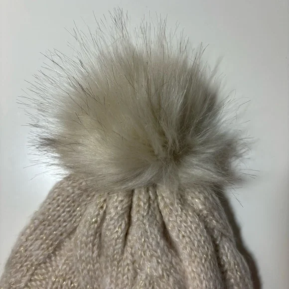 NWT Dunnes Store Pom Beanie - Picture 4 of 4